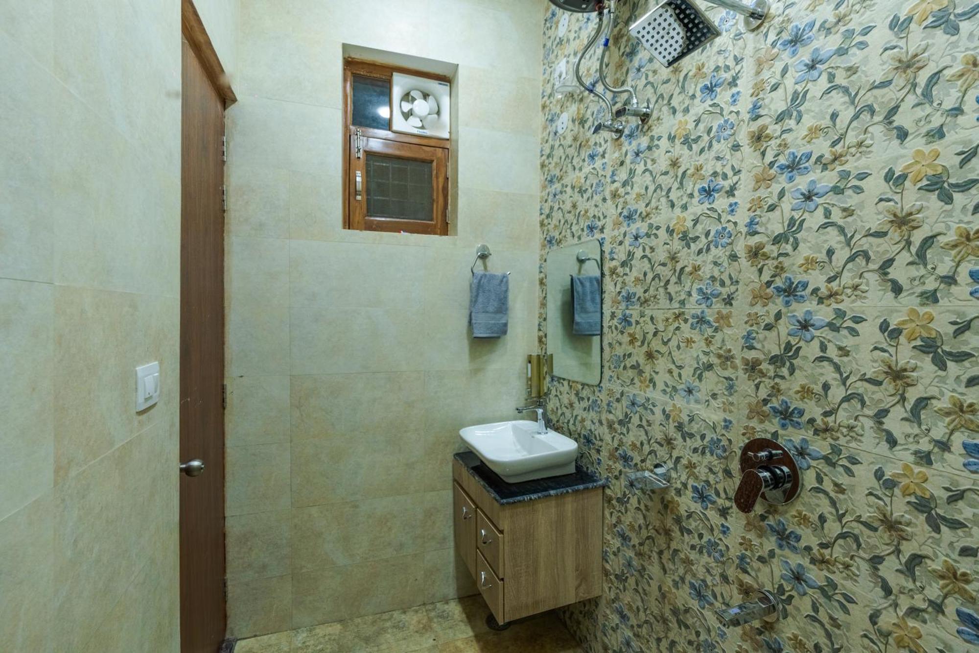 Dhruva - Luxury Villa In Cbd Déhrádún Exteriér fotografie